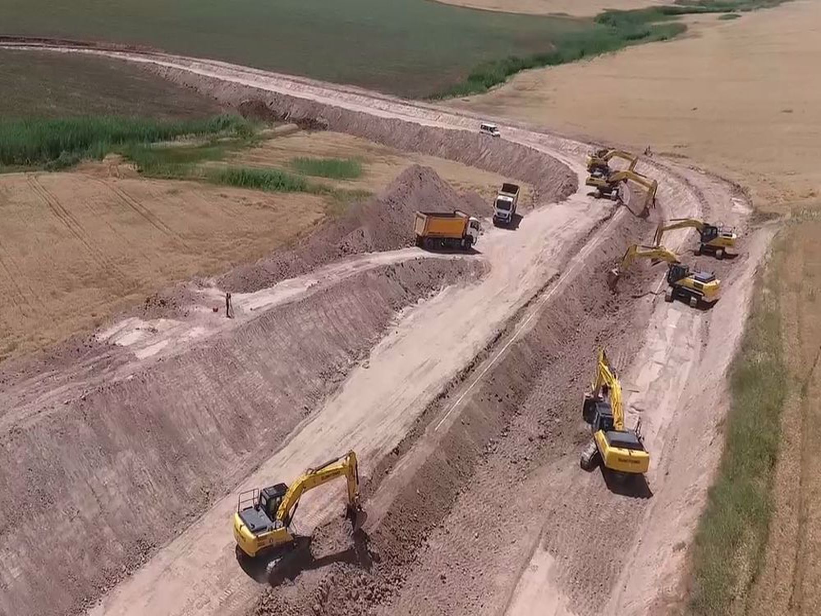 Kralkızı-Dicle Cazibe Sulaması 4. Kısım Anakanalı 2. Kısım (Km:154+000-196+816) Yapım İşi